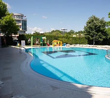 Regata Palace ホテル 4*