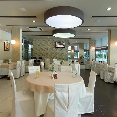 Hotel Regata Palace 4*