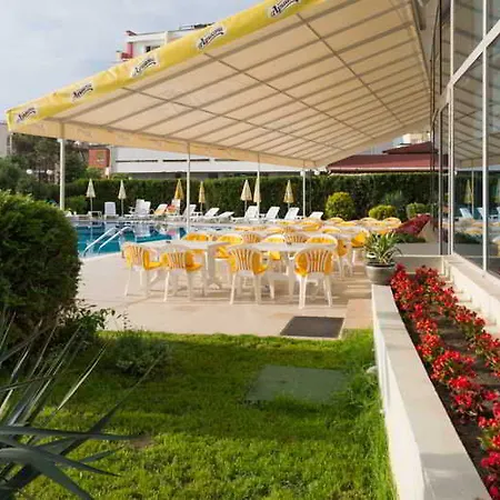 ホテル Regata Palace