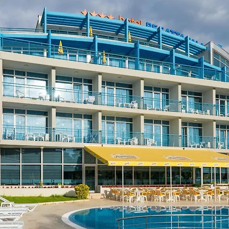 Regata Palace 4* サニービーチ