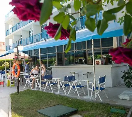Regata Palace ホテル 4*